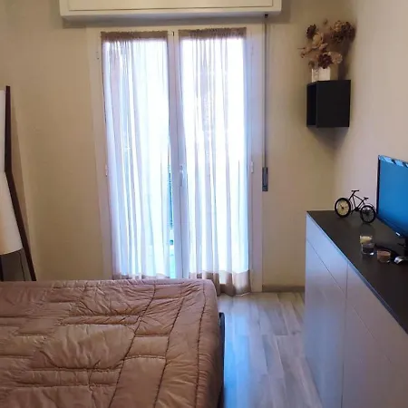 Le Di Sara - Grey Palm Apartment *