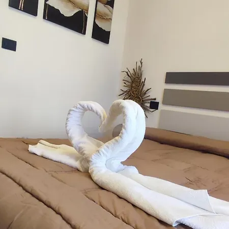 Le Di Sara - Grey Palm Apartment *